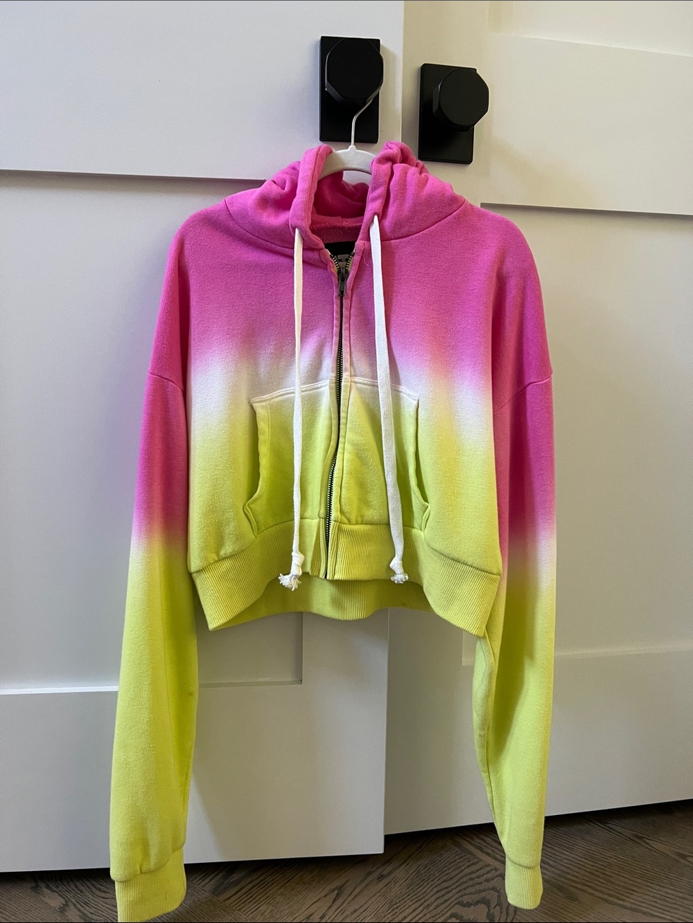 Junior Girls Pink to Yellow Ombre Zip Hoodie Sweatshirt